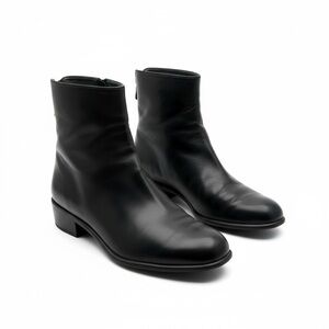 Stuart Weitzman Black Leather Ankle Boots Size 8B Rear Zip Comfort Indie Rock